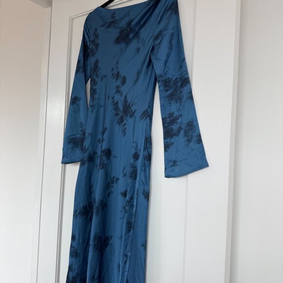 NWT Reformation Ciana Satin Maxi Dress Sz 8 In Fantasy Blue Floral Long - Picture 8 of 9